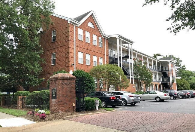 Building Photo - Ghent