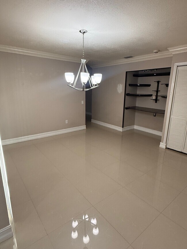 Building Photo - 14912 SW 143rd Ct