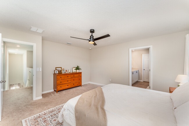 Building Photo - 12970 Pasture Wds Pl