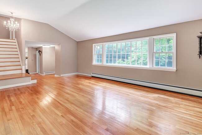 Building Photo - 6 Rivergate Woods