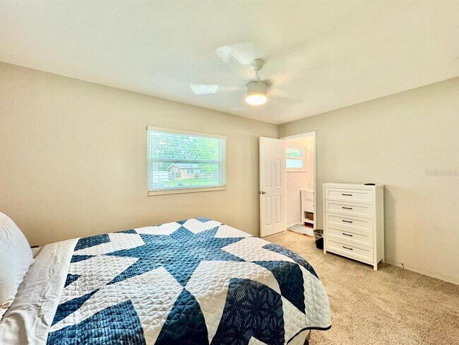 Building Photo - 3957 Wahoo Dr SE