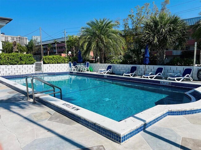 Building Photo - 3681 NE 170th St