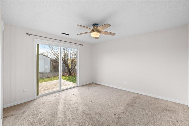 Building Photo - 106 N Buchanan Ave