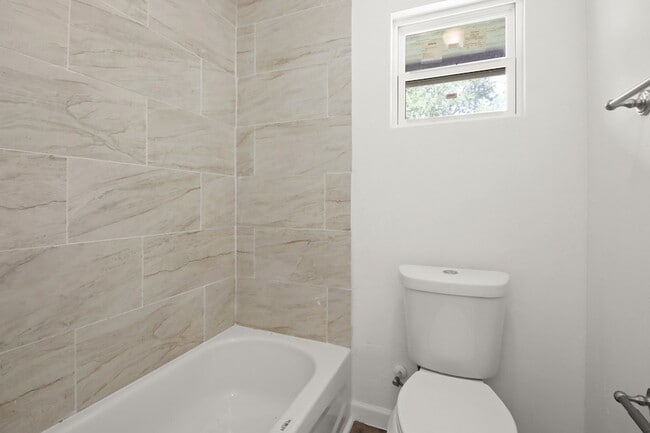 Building Photo - 24607 Green Moss Dr