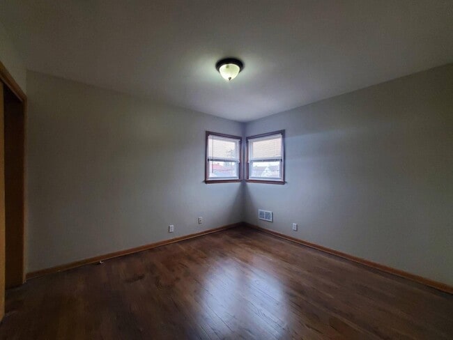 Building Photo - 4054 N 85th St