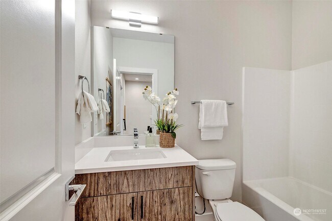 Building Photo - 17347 90th Dr NE