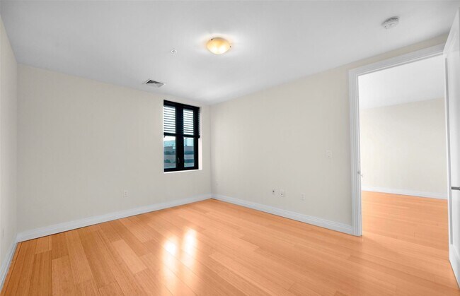 Building Photo - 701 Ridge Hill Boulevard