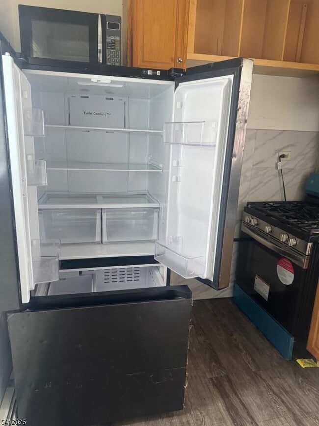 Building Photo - 212 N 7th St