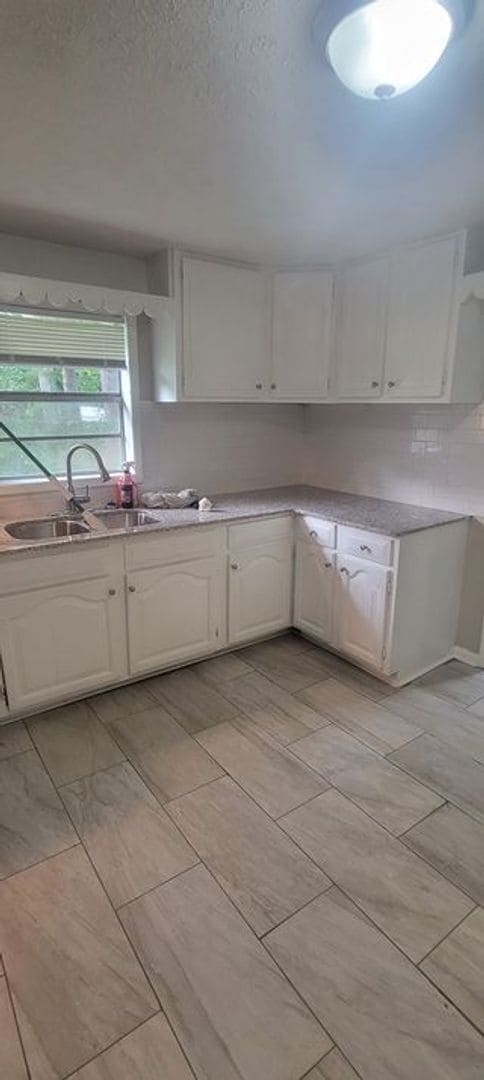 Building Photo - 515 Tuskegee St