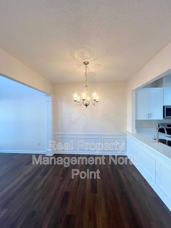 Building Photo - 5305 Falling Water Ter