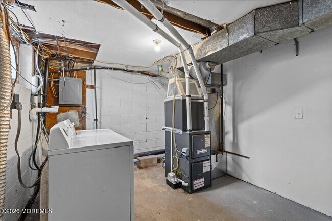 Building Photo - 8 Primrose Ln