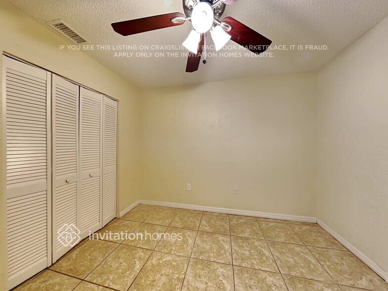 Building Photo - 15671 SW 143rd Ave
