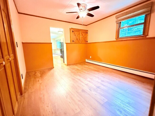 Building Photo - 23 Van Dam Rd