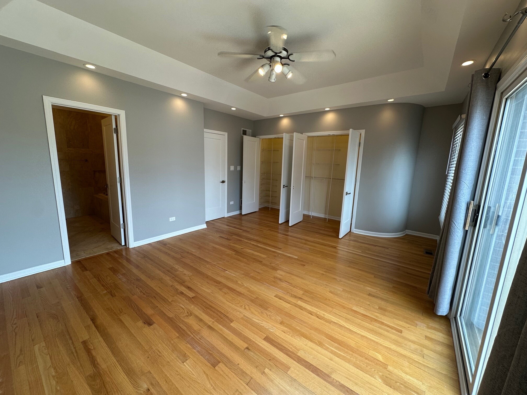 Master Bedroom - 724 N Willard Ct