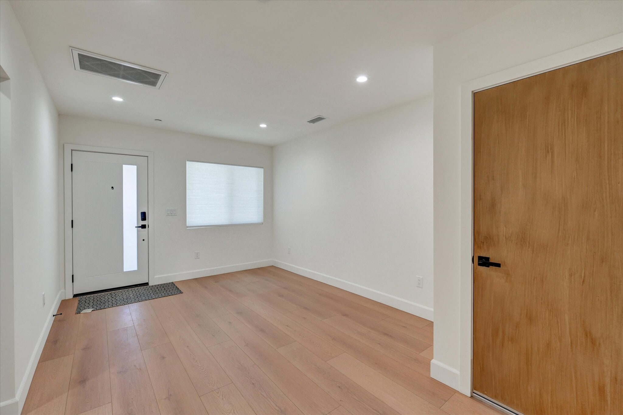 Building Photo - 5348 Thornburn St