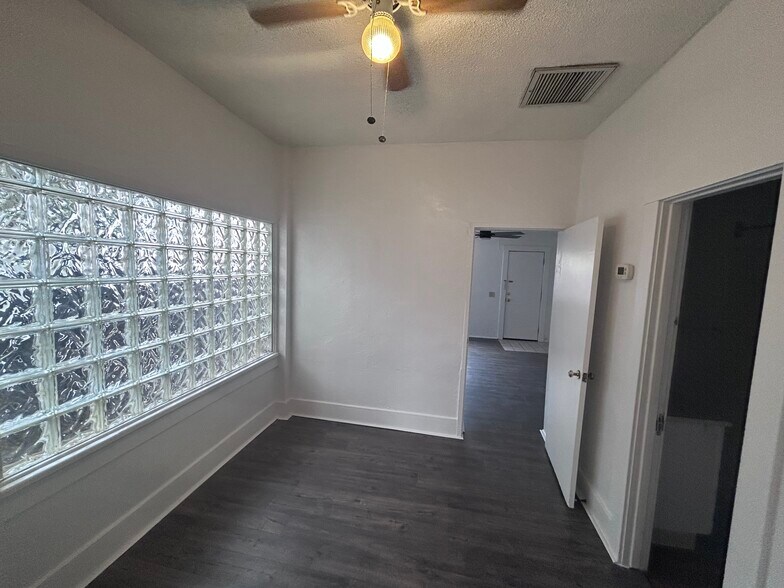 Additional Den area which can be used as the 2nd bedroom - 616 E 8th St