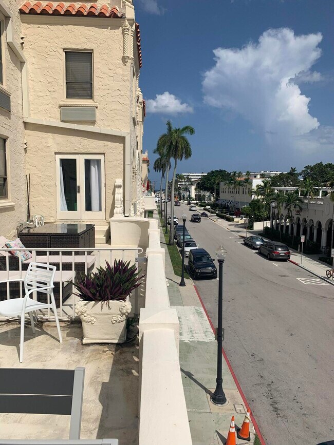 Building Photo - 235 Sunrise Ave