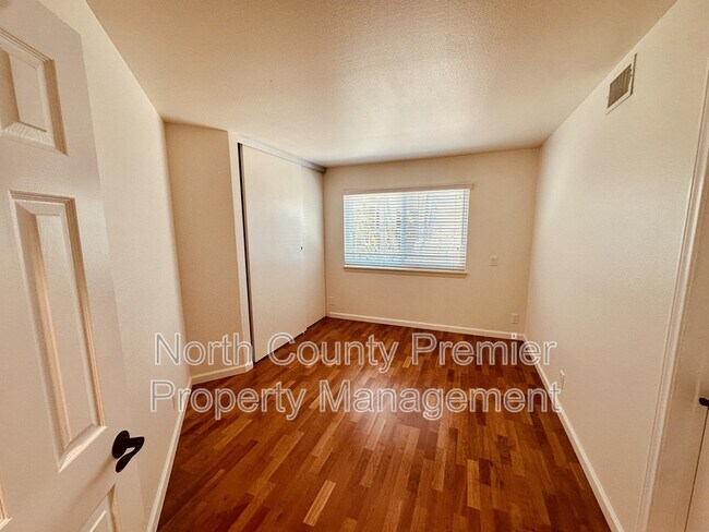 Building Photo - 7067 Llama St