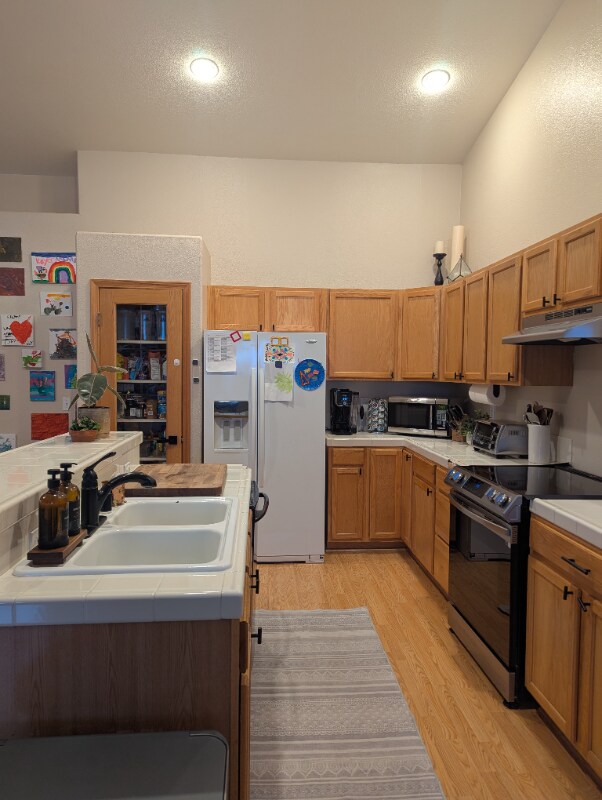 Building Photo - 3250 Segura Ct