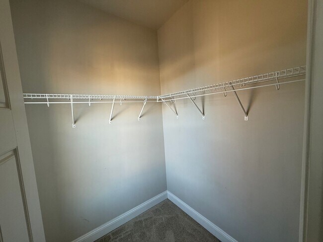 Building Photo - 2126 Avinity Loop