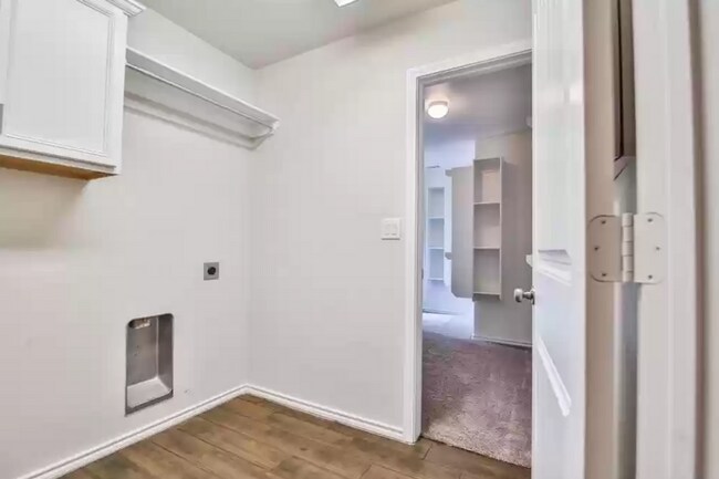 Building Photo - Upland Heights 3 Bedroom 2 bathroom Home!