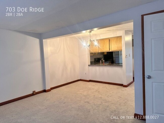 Building Photo - 703 Doe Ridge