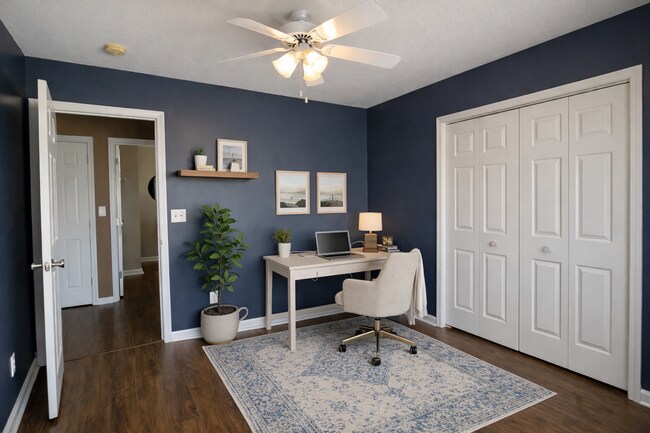 Building Photo - $1800 3 Bedrooms 2.5 Bath Brick Home with a bonus room!