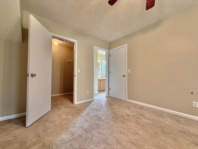 Building Photo - 279 Rice Gate Dr