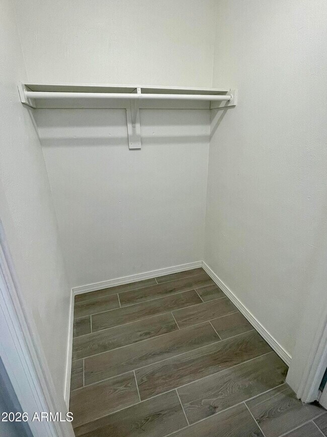 Building Photo - 7519 N 59th Ln