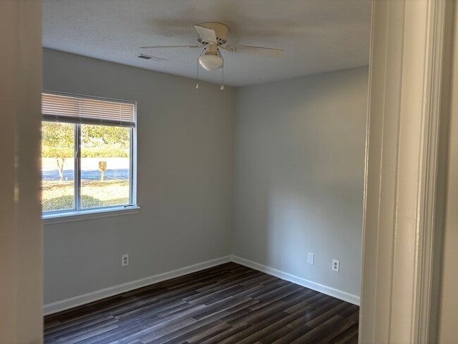 Building Photo - 2 Bedroom 2 bath on bottom floor at Myrtle Greens