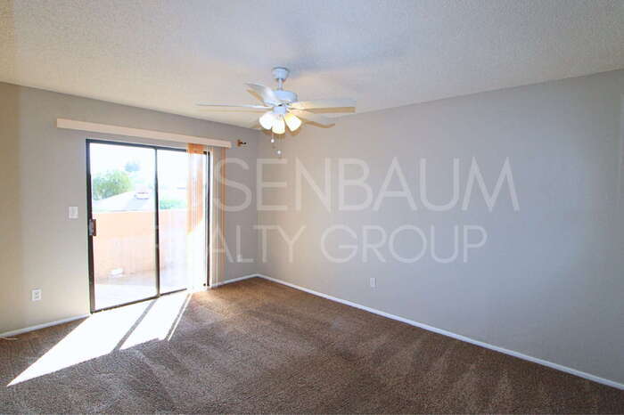 Building Photo - 410 E 9th Ave