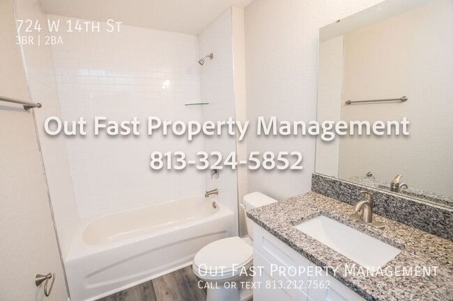 Building Photo - 724 W 14th St