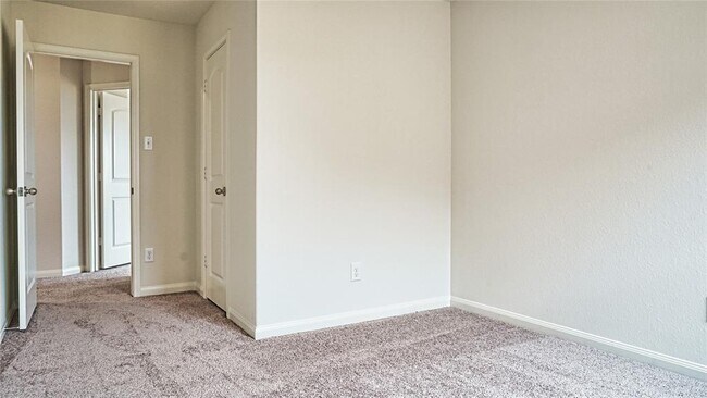 Building Photo - 7922 Vacek Meadows Loop