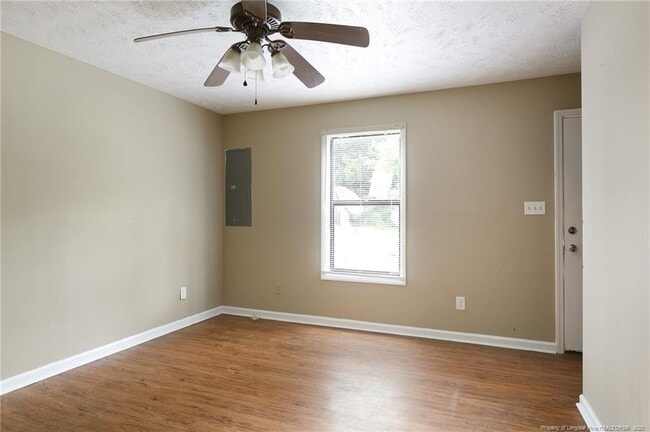 Building Photo - 1424 Tangora Ln