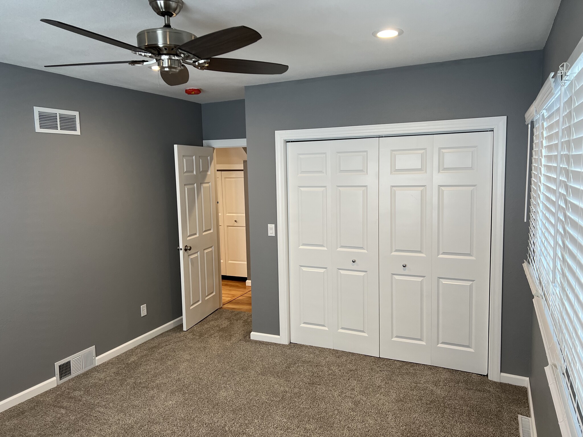 Bedroom 1 - 1124 Emerald St