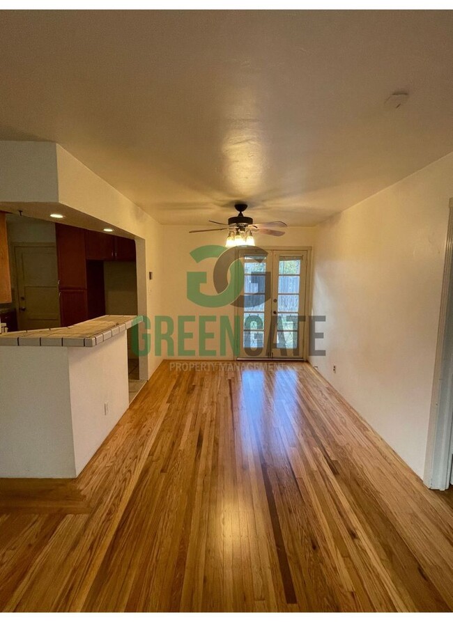 Building Photo - 3 BEDROOM 1 BATH HOME IN MODESTO!!