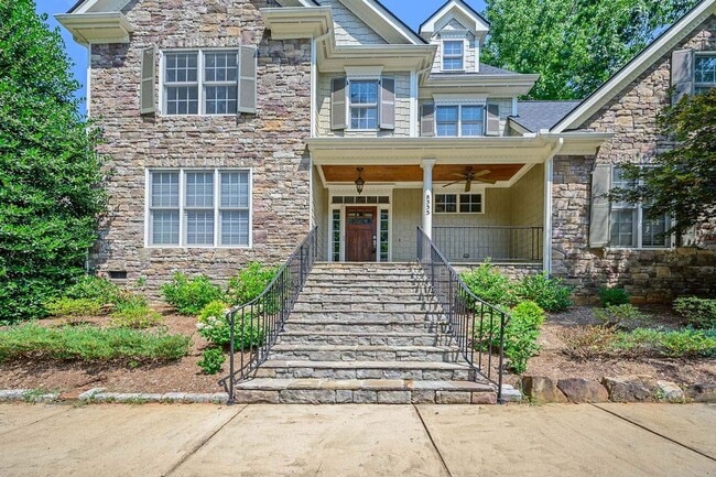 Primary Photo - Custom Home in Fantastic Neighborhood!