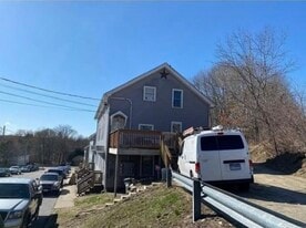 Building Photo - 15 Railroad Pl