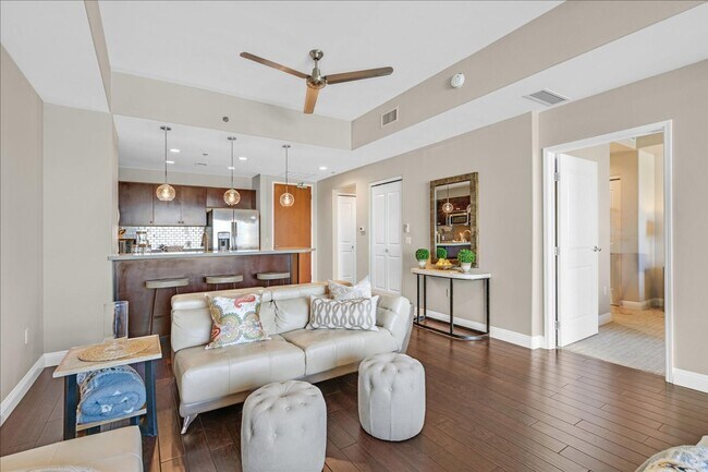 Building Photo - Designer Furnished Beauty at One Las Vegas!