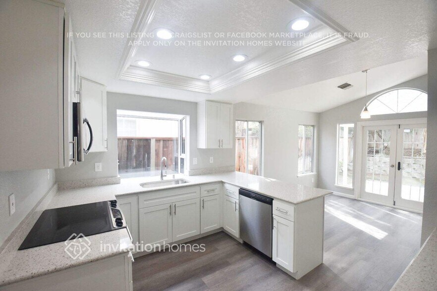 Building Photo - 4408 Elk Dr