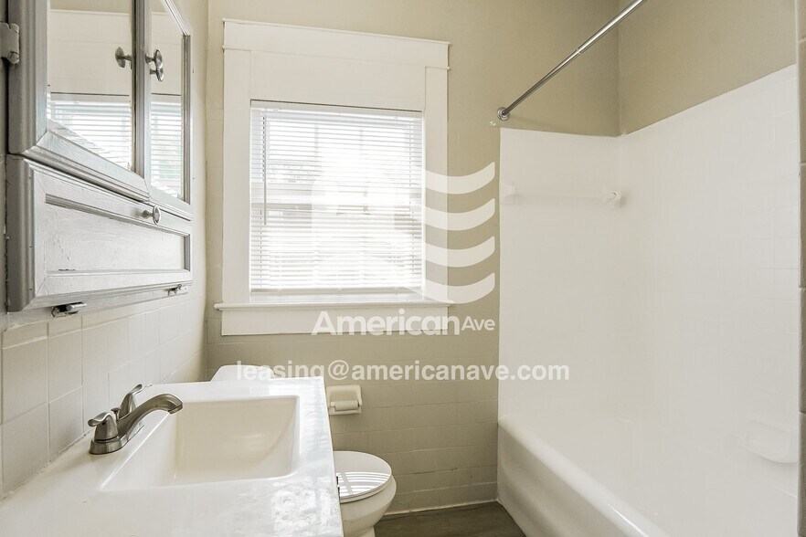 Building Photo - 1348 46th St Ensley