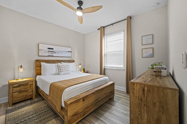 Building Photo - "Luxurious Furnished Home with 4-Bed, 3-Bath, Swim Spa Fenced Yard Golf Cart steps to the beach!"