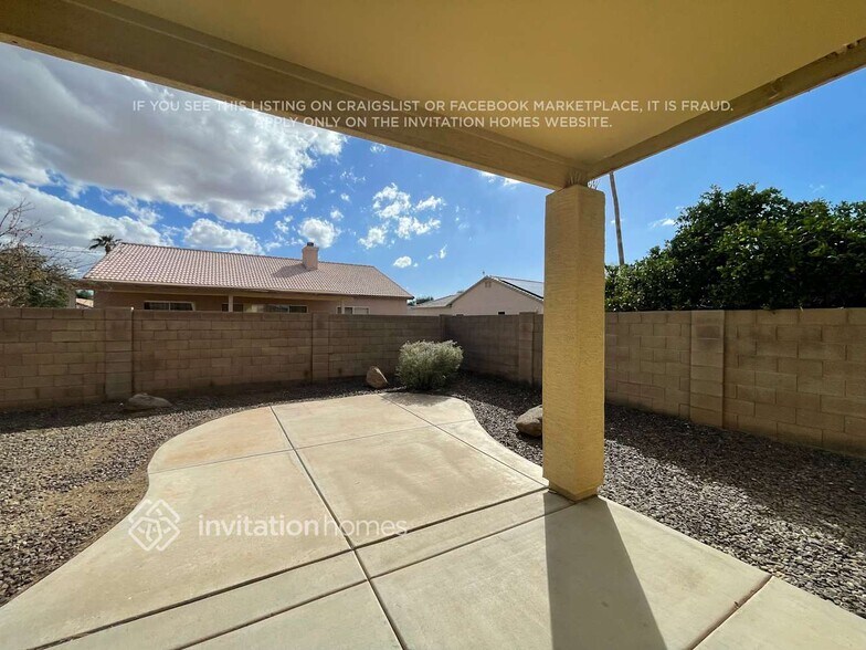 Building Photo - 13601 W Ironwood St