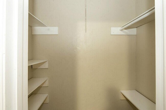 Building Photo - 3107 Wagon Trail Dr