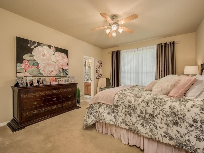 Building Photo - 14508 Broadwinged Hawk Dr