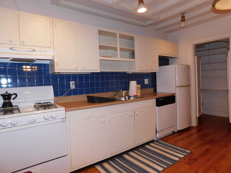 Building Photo - 1113 Bloomfield St