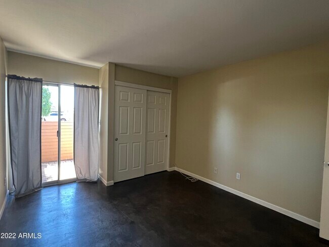 Building Photo - 1718 E Campbell Ave