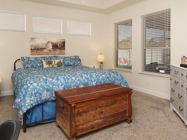 Building Photo - 721 10th St