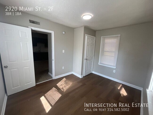 Building Photo - 2920 Miami St