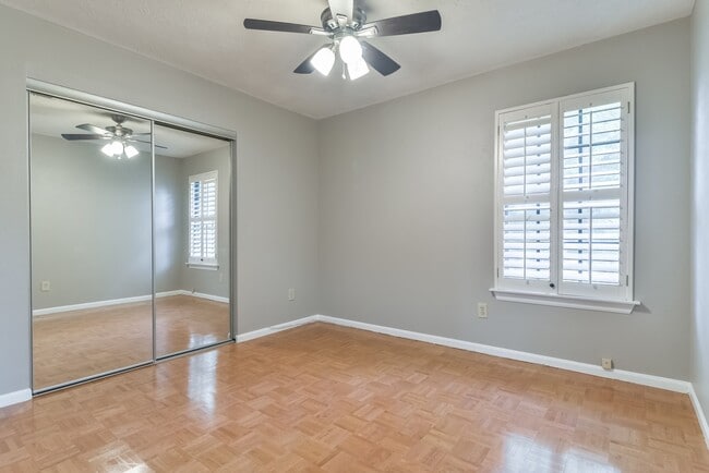 Building Photo - 1222 Mabry Mill Rd